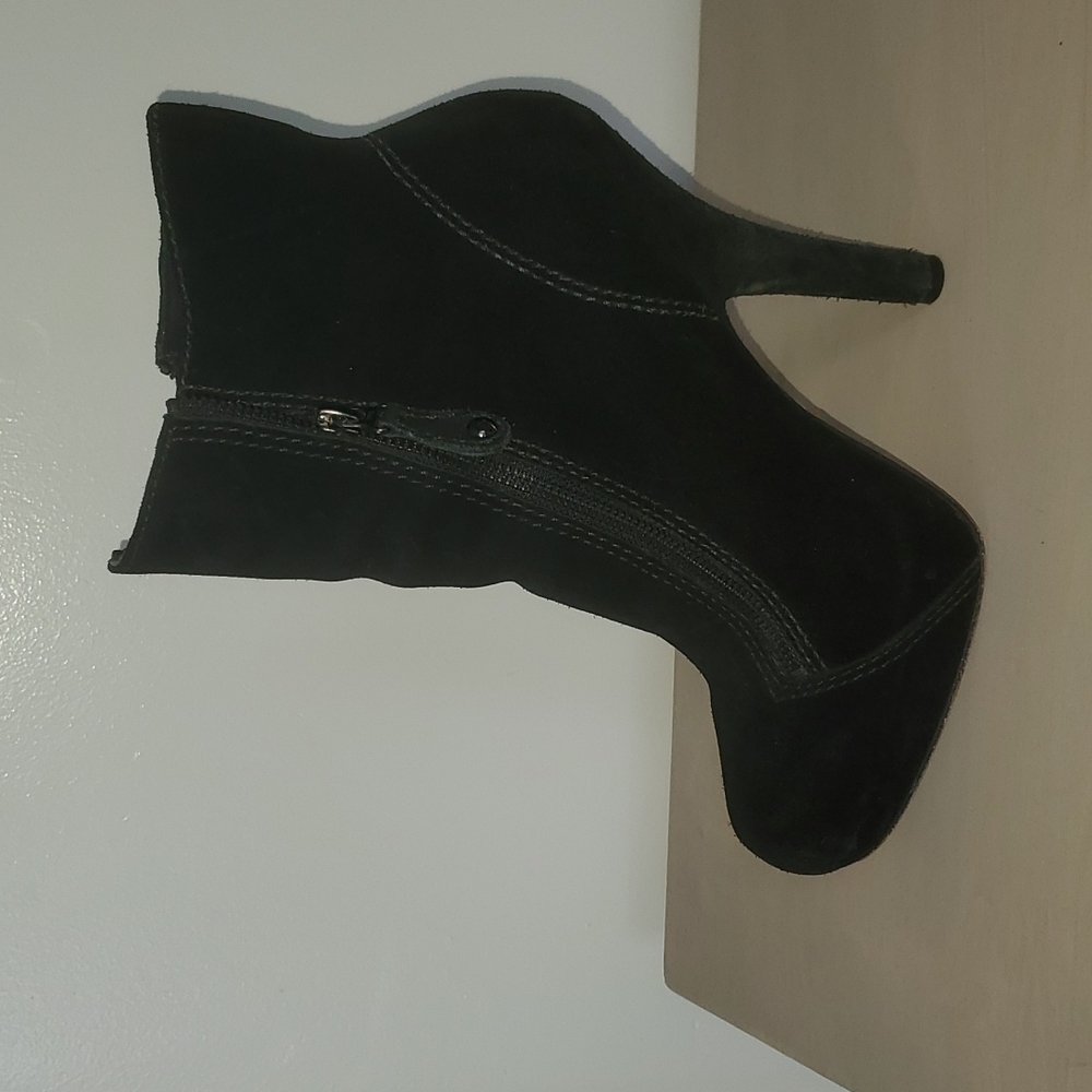 L.A.M.B black suede booties size 9 1/2